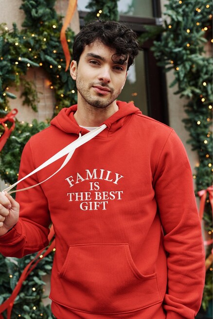 FAMILY IS THE BEST GIFT RED WINTER MEN'S HOODIE